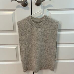Asterr Outfitters grey sweater top S/M